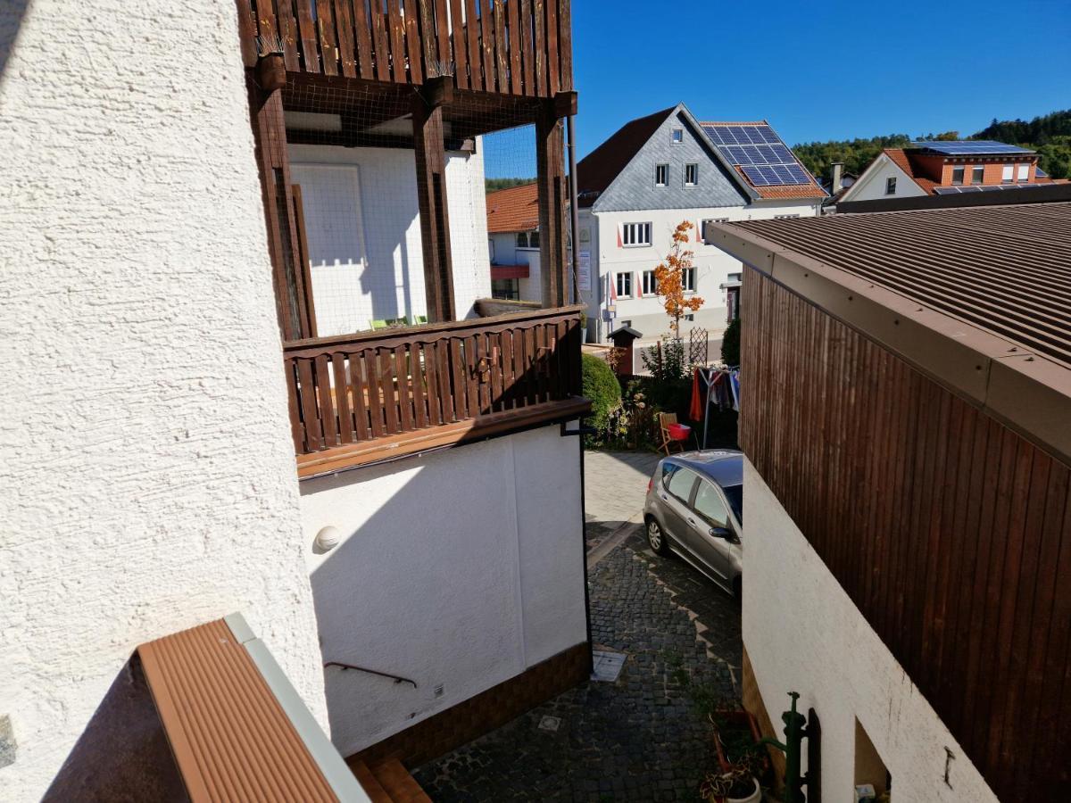Parkplaetze, Einzelbetten, 2 Tvs, Balkon, Terrasse, Fast Wi-fi Bis Zu 1000 Mbit, Homeoffice *