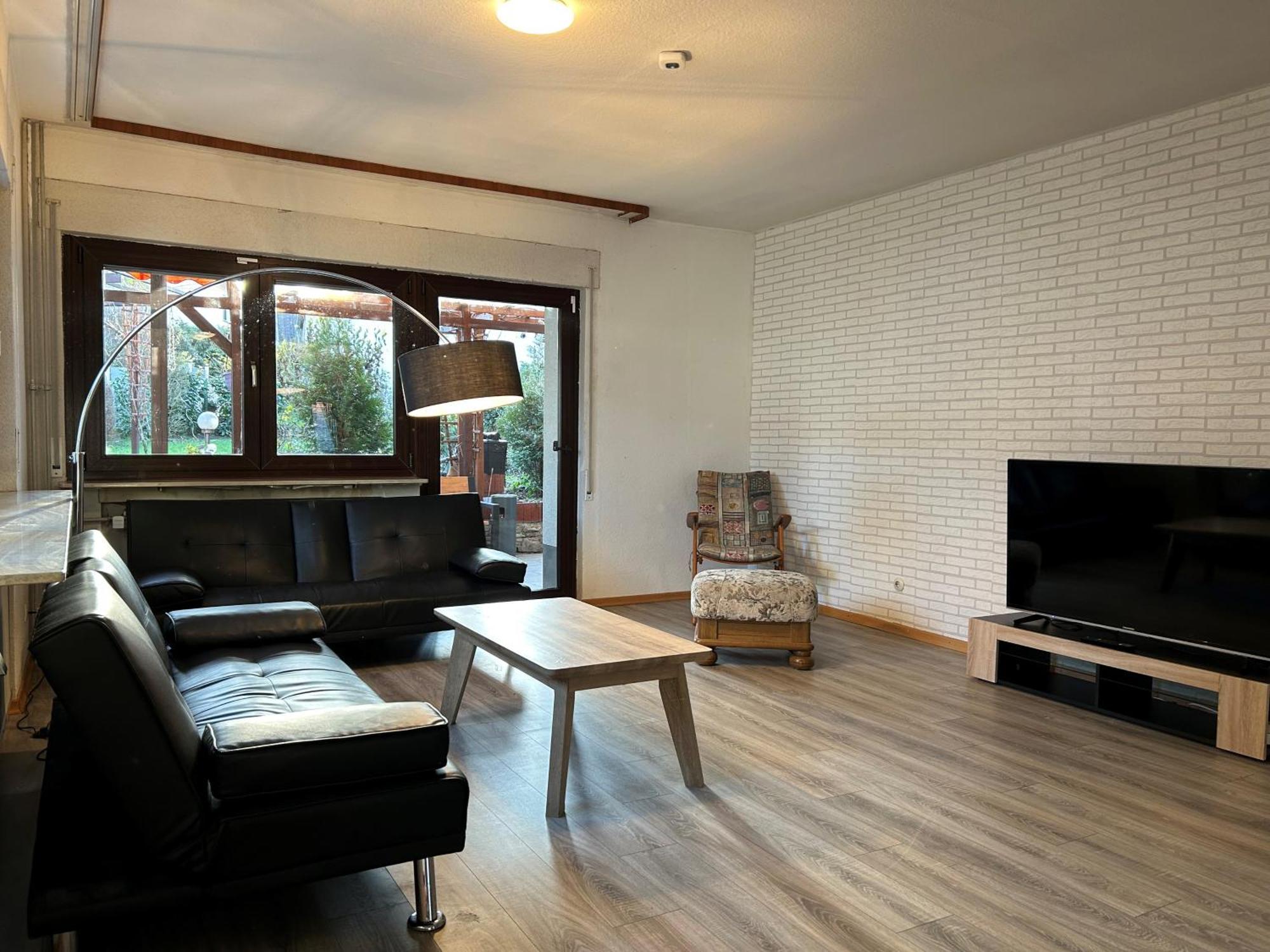 Parkplaetze, Einzelbetten, 2 Tvs, Balkon, Terrasse, Fast Wi-fi Bis Zu 1000 Mbit, Homeoffice Rodenbach (Main-Kinzig)