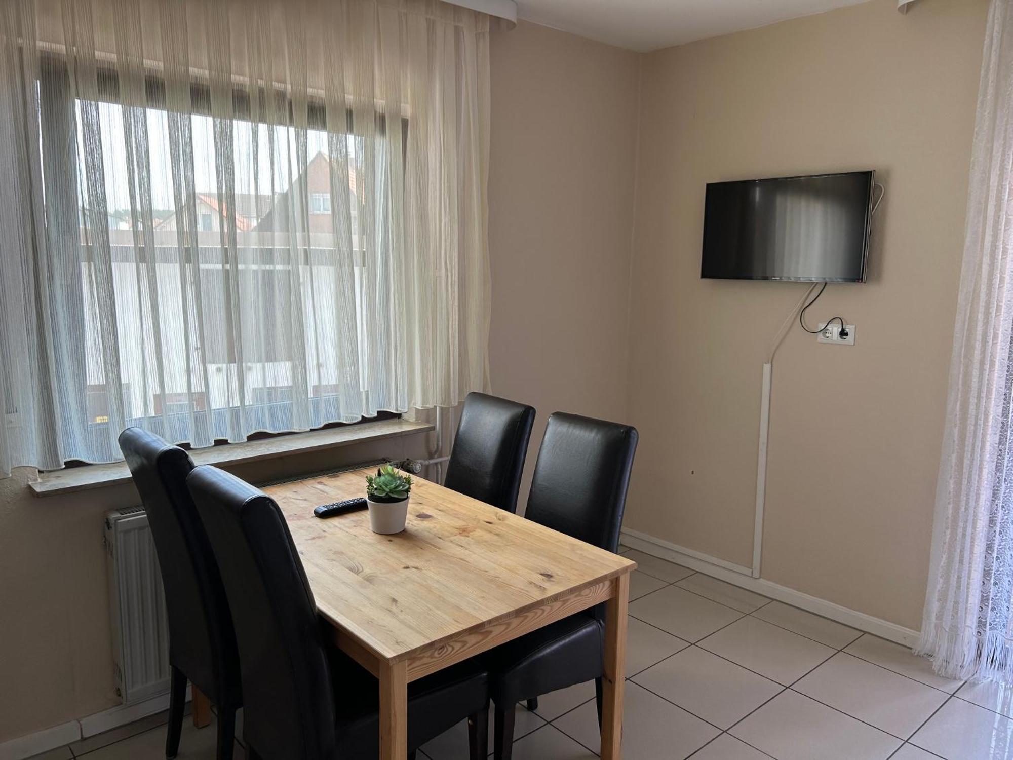 Parkplaetze, Einzelbetten, 2 Tvs, Balkon, Terrasse, Fast Wi-fi Bis Zu 1000 Mbit, Homeoffice Rodenbach (Main-Kinzig)