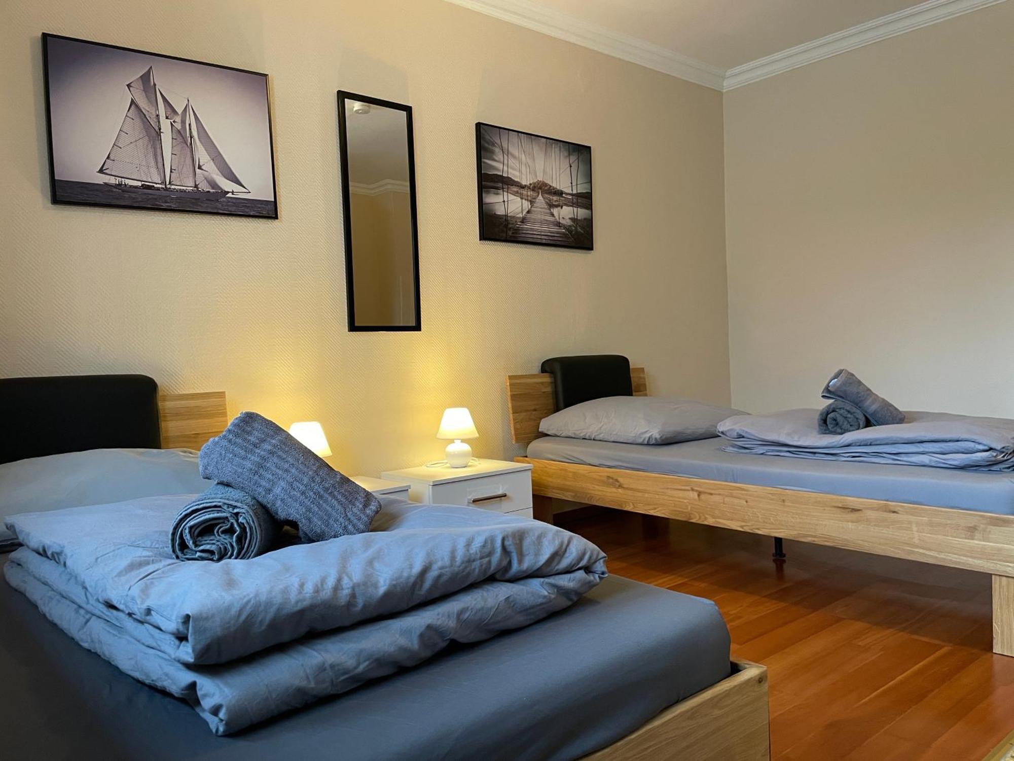 Parkplaetze, Einzelbetten, 2 Tvs, Balkon, Terrasse, Fast Wi-fi Bis Zu 1000 Mbit, Homeoffice